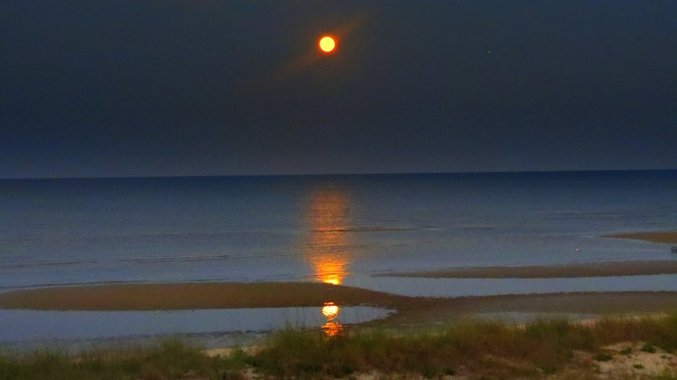 The Little Things - Post 3 - Full moon sunset.JPG